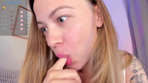  Tiana  online show from 03-10-26, 08:03