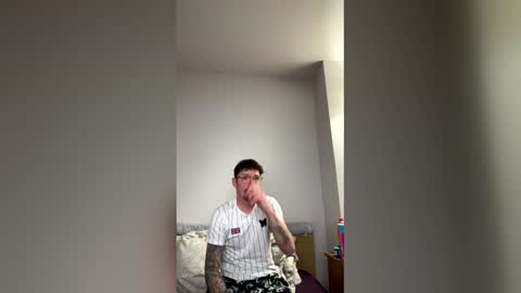 damo111694 online show from 03-20-26, 10:25
