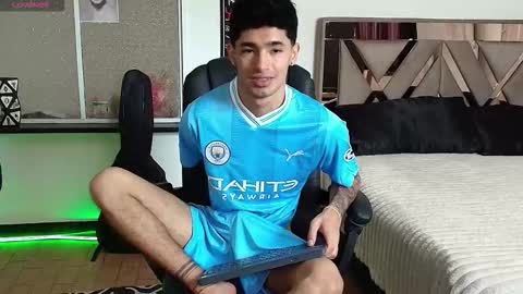 Damon online show from 09-26-25, 04:22