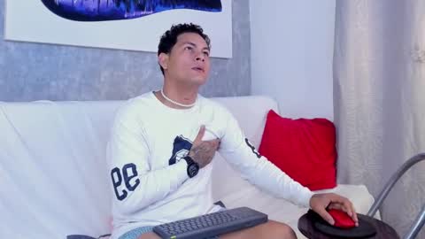 DAMON  online show from 03-10-26, 08:41