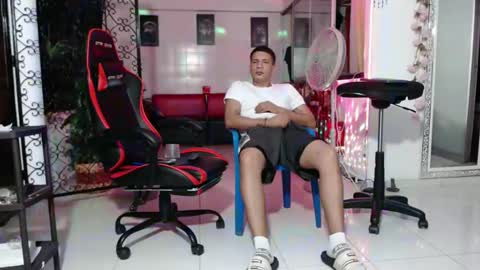 damyan_2003 online show from 01-05-25, 01:13