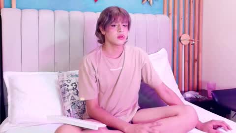 D A N online show from 02-22-26, 03:10