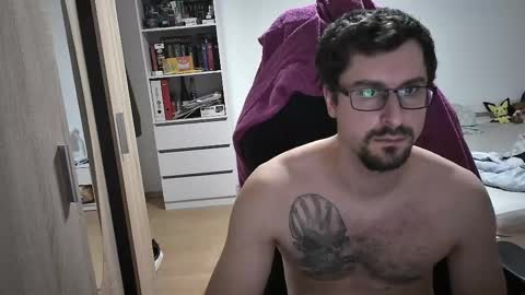 King Dan online show from 02-12-25, 07:13