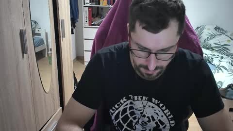 King Dan online show from 10-31-25, 08:54