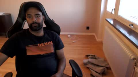 dan_the_man43 online show from 04-24-26, 06:21