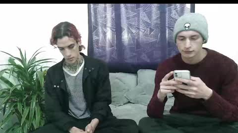 Snapshot of dan_yagami chatting on 12-30-24, 08:36 Dan and Noah online show from 12-30-24, 08:36