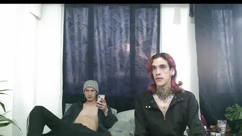 Snapshot of dan_yagami chatting on 12-31-24, 10:12 Dan and Noah online show from 12-31-24, 10:12