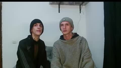 Snapshot of dan_yagami chatting on 02-23-25, 02:40 Dan and Noah online show from 02-23-25, 02:40