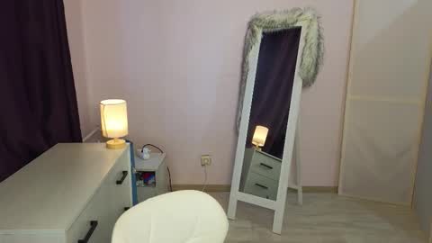 Snapshot of dana_magical chatting on 11-21-25, 12:04 DANA online show from 11-21-25, 12:04