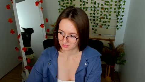 Snapshot of dana_orchid_ chatting on 10-08-25, 06:49 Dana online show from 10-08-25, 06:49
