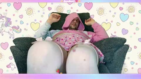 Snapshot of danaalane11 chatting on 09-28-25, 05:57 throatblaster 9000 online show from 09-28-25, 05:57