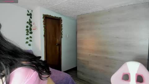 Snapshot of danay_01 chatting on 02-21-25, 12:16 danay_01 online show from 02-21-25, 12:16