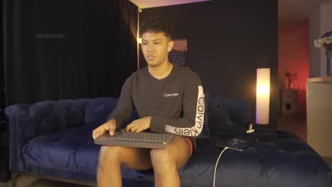 Snapshot of danblo chatting on 11-23-25, 03:39 Dante Pablo Danblo Independent models online show from 11-23-25, 03:39