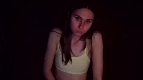 Snapshot of dancingdoll33 chatting on 08-02-26, 03:16 dancingdoll33 online show from 08-02-26, 03:16