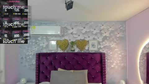 Snapshot of danee_19 chatting on 02-09-25, 11:36 Daniela online show from 02-09-25, 11:36