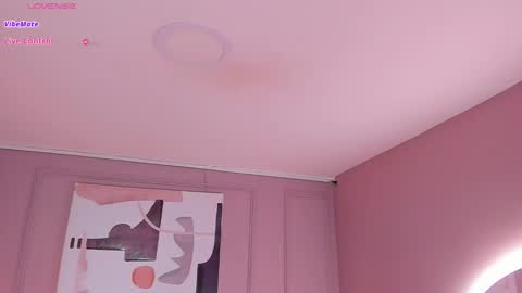 Snapshot of danee_19 chatting on 01-13-26, 10:20 Daniela online show from 01-13-26, 10:20