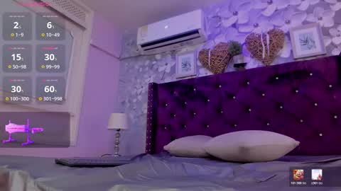 Snapshot of danee_19 chatting on 02-06-26, 11:35 Daniela online show from 02-06-26, 11:35