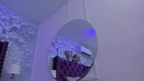 Snapshot of danee_19 chatting on 02-11-26, 11:15 Daniela online show from 02-11-26, 11:15