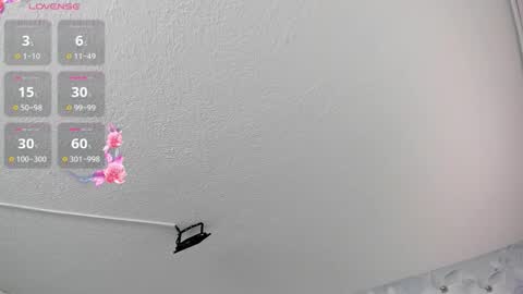 Snapshot of danee_19 chatting on 02-18-26, 11:06 Daniela online show from 02-18-26, 11:06