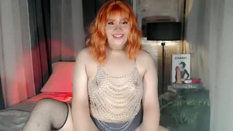 Snapshot of dangerous_womanxx chatting on 02-17-25, 12:21 Ms. K online show from 02-17-25, 12:21