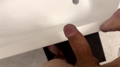 Snapshot of dani2233344543747 chatting on 01-16-25, 08:36 dani2233344543747 online show from 01-16-25, 08:36