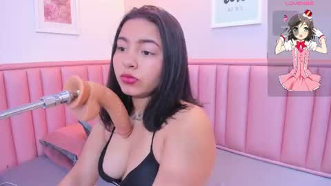 Snapshot of dani_garciaa chatting on 06-23-26, 11:30 Daniela G online show from 06-23-26, 11:30