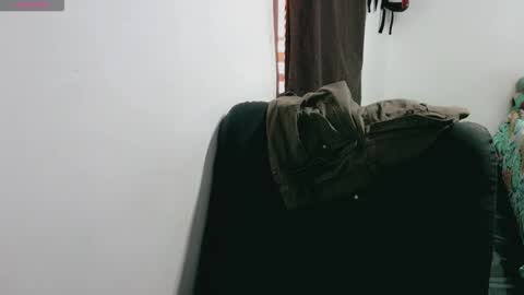 dani y jocelyn online show from 10-22-25, 07:35