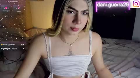 Snapshot of dani_lovet1 chatting on 12-17-25, 09:26 dani online show from 12-17-25, 09:26