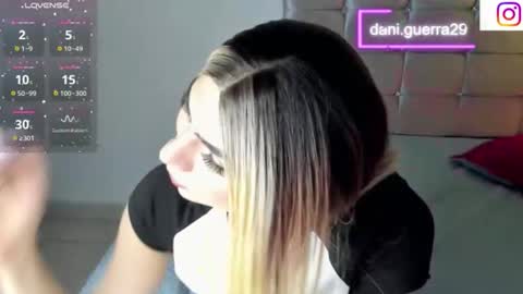 Snapshot of dani_lovet1 chatting on 02-19-26, 06:31 dani online show from 02-19-26, 06:31