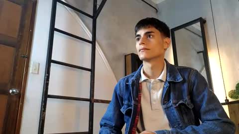 Snapshot of dani_mc chatting on 12-16-25, 11:26 dani_mc online show from 12-16-25, 11:26