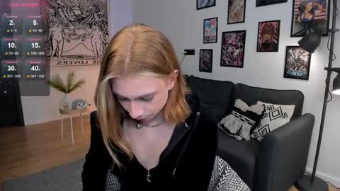 Snapshot of dani_mur chatting on 01-12-26, 11:37 Daniel online show from 01-12-26, 11:37