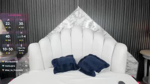  Daniela  online show from 10-22-25, 09:03