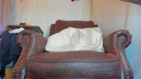 danidollxxx online show from 04-15-26, 02:40