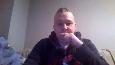 Snapshot of daniel0028 chatting on 03-08-26, 04:44 dan online show from 03-08-26, 04:44