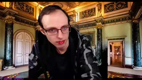 Snapshot of daniel9121 chatting on 02-19-25, 04:44 Daniel9121 online show from 02-19-25, 04:44