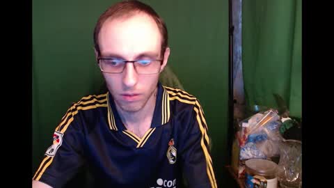 Snapshot of daniel9121 chatting on 02-17-26, 01:07 Daniel9121 online show from 02-17-26, 01:07