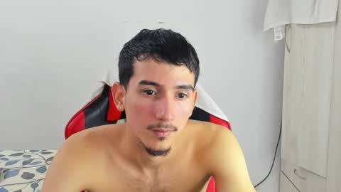 Snapshot of daniel_443 chatting on 11-24-25, 06:13 DANIEL online show from 11-24-25, 06:13