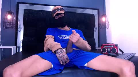 Daniel Delux  online show from 11-29-25, 01:58