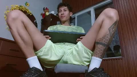 daniel_deluxx online show from 04-14-26, 01:55