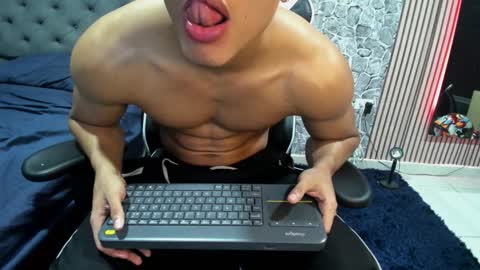 Snapshot of daniel_leconte chatting on 11-21-25, 07:18 daniel_leconte online show from 11-21-25, 07:18