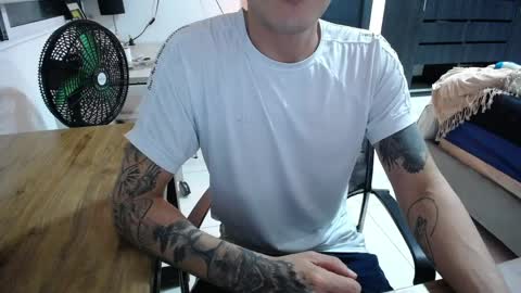 daniel_velez26 online show from 03-31-26, 04:57