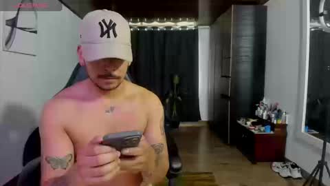 Snapshot of daniel_vianchi chatting on 03-19-26, 05:06 Dani online show from 03-19-26, 05:06