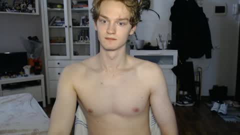 Snapshot of daniel_yumm chatting on 06-04-26, 08:31 Daniel online show from 06-04-26, 08:31
