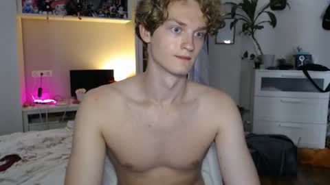 Snapshot of daniel_yumm chatting on 06-22-26, 10:56 Daniel online show from 06-22-26, 10:56