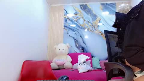 daniela_pink_ online show from 02-20-26, 08:53