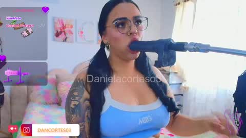 Snapshot of danielacortes03 chatting on 05-10-26, 06:13 I think I will close this page please leave me a message if you want to know about me online show from 05-10-26, 06:13