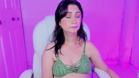 Daniela online show from 02-06-25, 10:48