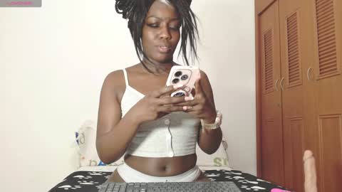 Danielamorgan online show from 12-01-24, 07:47