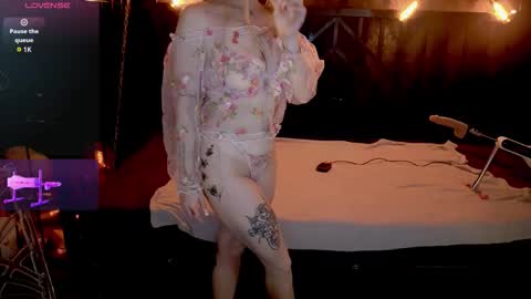 danielareign online show from 03-13-26, 02:45