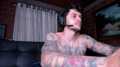 Snapshot of daniele_bunny chatting on 12-26-24, 06:54 Daniele Bunny online show from 12-26-24, 06:54
